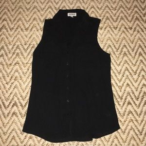 Express Petite XS Sleeveless Black Button Down